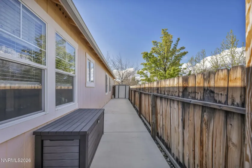 7695 Bichon, Reno, Nevada 89506, 3 Bedrooms Bedrooms, ,2 BathroomsBathrooms,Residential,Residential,Bichon,260005187