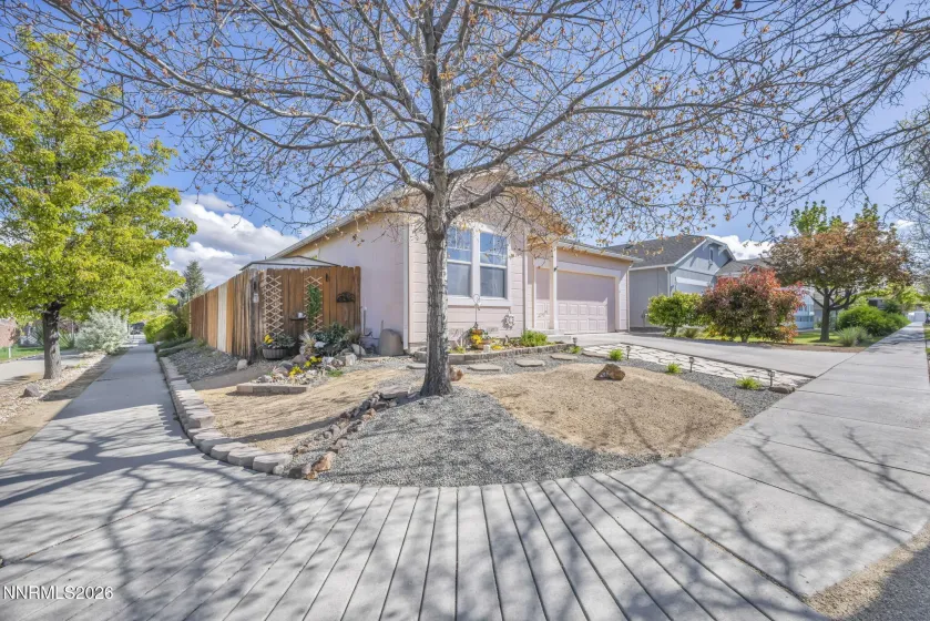 7695 Bichon, Reno, Nevada 89506, 3 Bedrooms Bedrooms, ,2 BathroomsBathrooms,Residential,Residential,Bichon,260005187