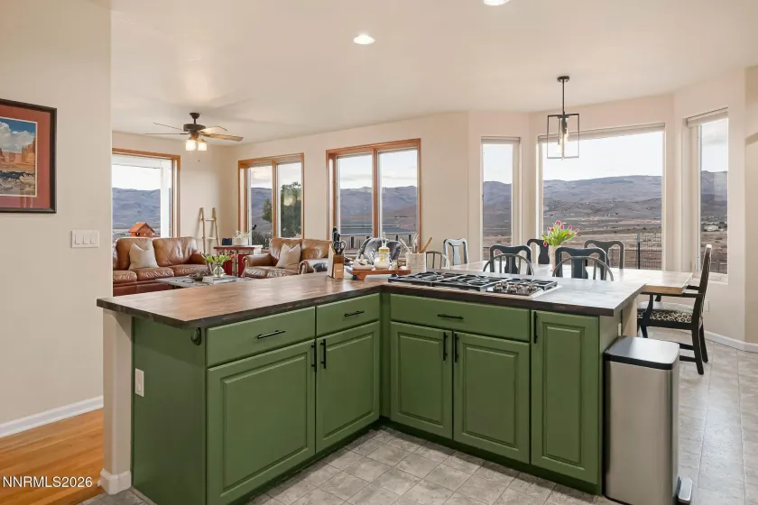 3900 Amy, Reno, Nevada 89510, 3 Bedrooms Bedrooms, ,2 BathroomsBathrooms,Residential,Residential,Amy,260005188