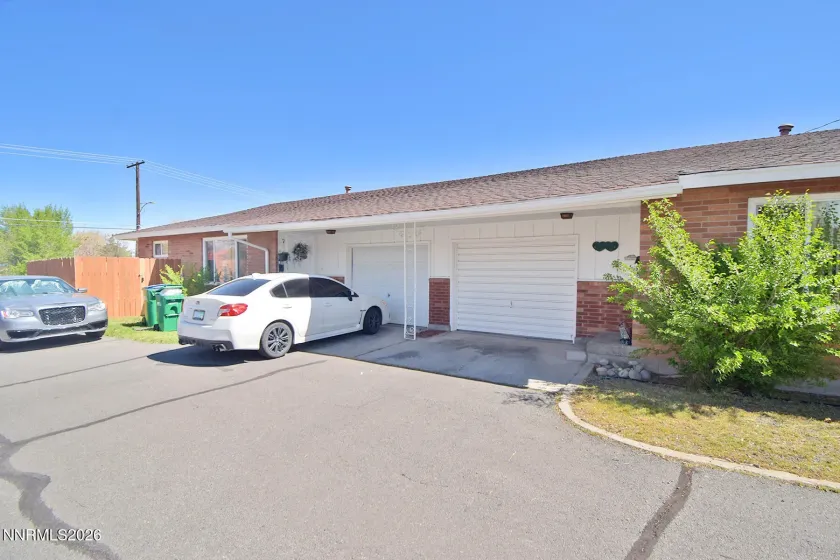 962 & 960 Roberts, Reno, Nevada 89502, 4 Bedrooms Bedrooms, ,2 BathroomsBathrooms,Residential Income,Residential,Roberts,260005193