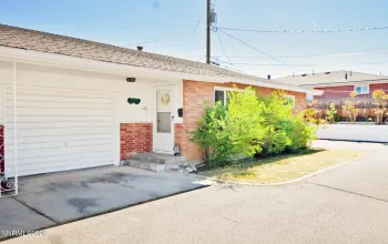 998 & 996 Roberts, Reno, Nevada 89503, 4 Bedrooms Bedrooms, ,2 BathroomsBathrooms,Residential Income,Residential,Roberts,260005192