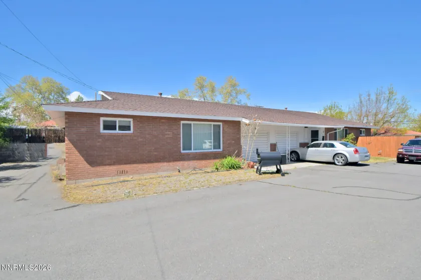998 & 996 Roberts, Reno, Nevada 89503, 4 Bedrooms Bedrooms, ,2 BathroomsBathrooms,Residential Income,Residential,Roberts,260005192