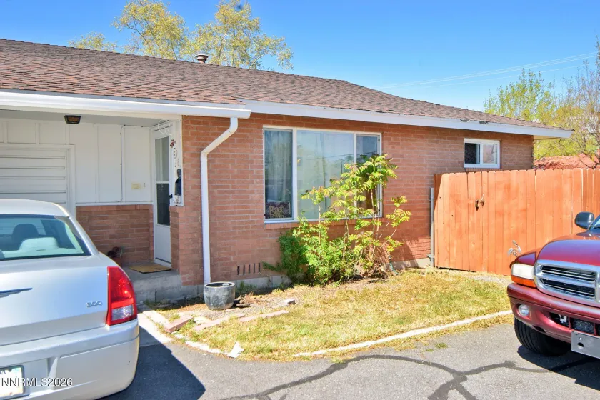 998 & 996 Roberts, Reno, Nevada 89503, 4 Bedrooms Bedrooms, ,2 BathroomsBathrooms,Residential Income,Residential,Roberts,260005192