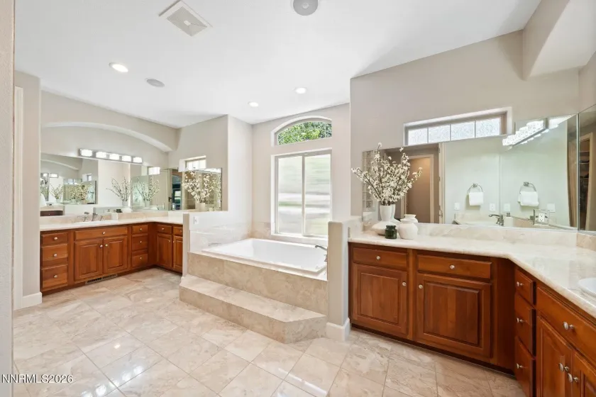 14070 SADDLEBOW, Reno, Nevada 89511, 5 Bedrooms Bedrooms, ,5 BathroomsBathrooms,Residential,Residential,SADDLEBOW,260005196