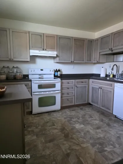 359 E, Hawthorne, Nevada 89415, 3 Bedrooms Bedrooms, ,2 BathroomsBathrooms,Residential,Residential,E,260005197