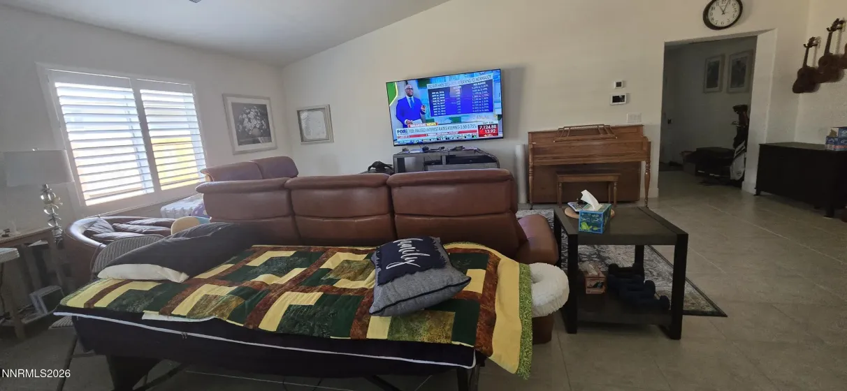 7375 Souverain, Reno, Nevada 89506, 4 Bedrooms Bedrooms, ,3 BathroomsBathrooms,Residential,Residential,Souverain,260005198