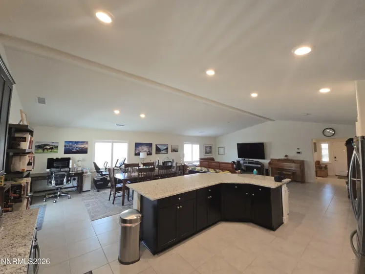 7375 Souverain, Reno, Nevada 89506, 4 Bedrooms Bedrooms, ,3 BathroomsBathrooms,Residential,Residential,Souverain,260005198
