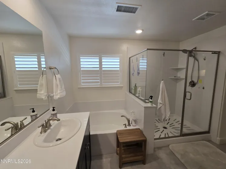 7375 Souverain, Reno, Nevada 89506, 4 Bedrooms Bedrooms, ,3 BathroomsBathrooms,Residential,Residential,Souverain,260005198