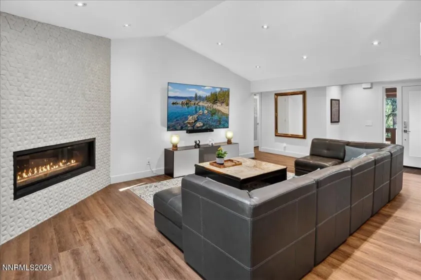 805 Joy Lake, Reno, Nevada 89511, 4 Bedrooms Bedrooms, ,3 BathroomsBathrooms,Residential,Residential,Joy Lake,260005199