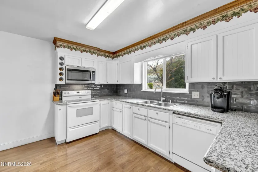 6 Gay, Carson City, Nevada 89703, 4 Bedrooms Bedrooms, ,2 BathroomsBathrooms,Residential,Residential,Gay,260005213