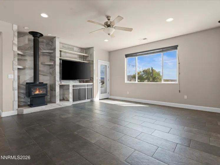 619 Saddle Horn, Fernley, Nevada 89408, 3 Bedrooms Bedrooms, ,3 BathroomsBathrooms,Residential,Residential,Saddle Horn,260005214