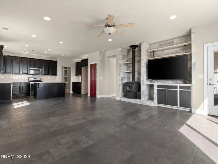 619 Saddle Horn, Fernley, Nevada 89408, 3 Bedrooms Bedrooms, ,3 BathroomsBathrooms,Residential,Residential,Saddle Horn,260005214