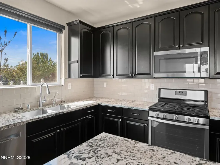 619 Saddle Horn, Fernley, Nevada 89408, 3 Bedrooms Bedrooms, ,3 BathroomsBathrooms,Residential,Residential,Saddle Horn,260005214