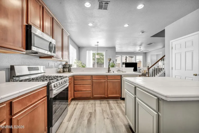 3664 Banfi, Sparks, Nevada 89436, 4 Bedrooms Bedrooms, ,3 BathroomsBathrooms,Residential,Residential,Banfi,260005234