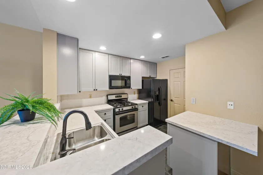 900 South Meadows, Reno, Nevada 89521, 1 Bedroom Bedrooms, ,1 BathroomBathrooms,Residential,Residential,South Meadows,260004131