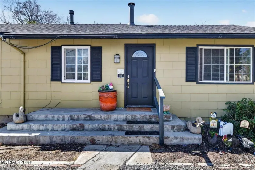 270 Vine, Fernley, Nevada 89408, 3 Bedrooms Bedrooms, ,1 BathroomBathrooms,Residential,Residential,Vine,260005200