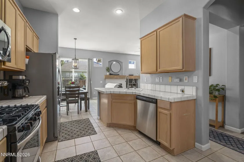 2633 Arrow Smith, Sparks, Nevada 89436, 3 Bedrooms Bedrooms, ,2 BathroomsBathrooms,Residential,Residential,Arrow Smith,260005202