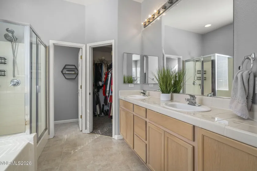 2633 Arrow Smith, Sparks, Nevada 89436, 3 Bedrooms Bedrooms, ,2 BathroomsBathrooms,Residential,Residential,Arrow Smith,260005202