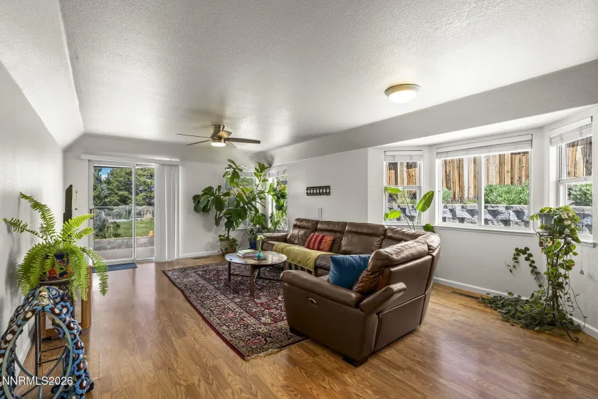 9305 Cordoba, Sparks, Nevada 89441, 4 Bedrooms Bedrooms, ,2 BathroomsBathrooms,Residential,Residential,Cordoba,260005205