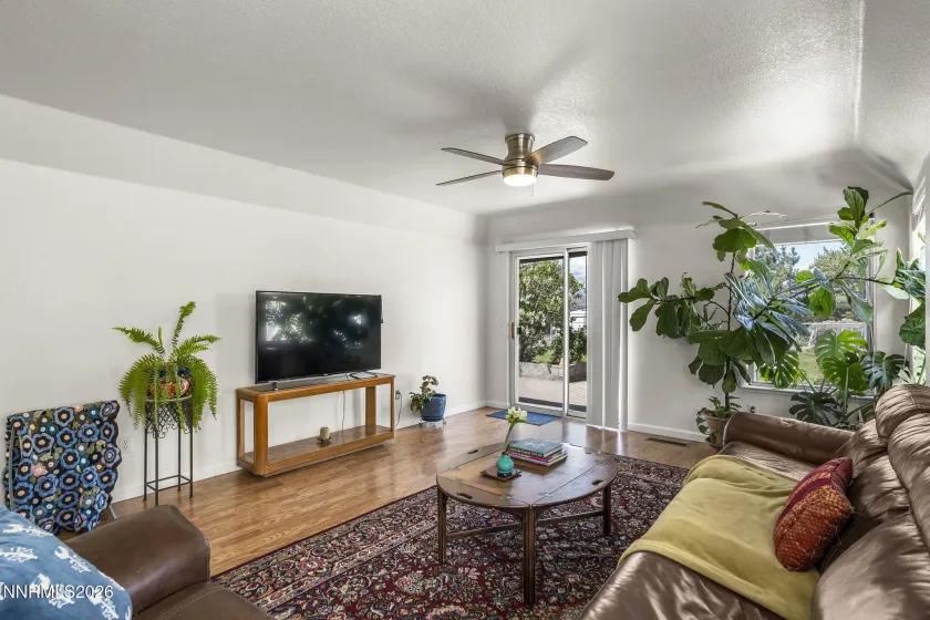 9305 Cordoba, Sparks, Nevada 89441, 4 Bedrooms Bedrooms, ,2 BathroomsBathrooms,Residential,Residential,Cordoba,260005205