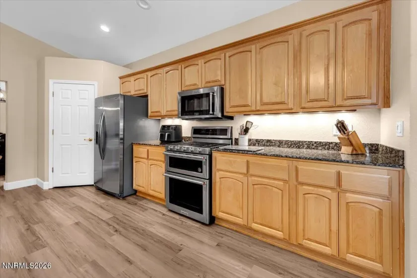 1057 Fuggles, Sparks, Nevada 89441, 4 Bedrooms Bedrooms, ,2 BathroomsBathrooms,Residential,Residential,Fuggles,260005206