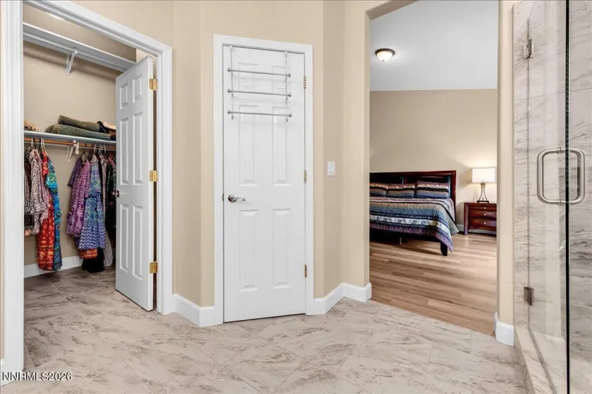 1057 Fuggles, Sparks, Nevada 89441, 4 Bedrooms Bedrooms, ,2 BathroomsBathrooms,Residential,Residential,Fuggles,260005206