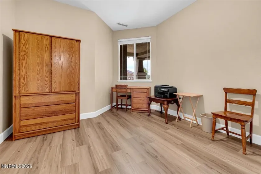 1057 Fuggles, Sparks, Nevada 89441, 4 Bedrooms Bedrooms, ,2 BathroomsBathrooms,Residential,Residential,Fuggles,260005206