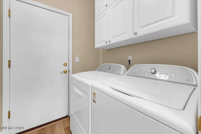 1057 Fuggles, Sparks, Nevada 89441, 4 Bedrooms Bedrooms, ,2 BathroomsBathrooms,Residential,Residential,Fuggles,260005206