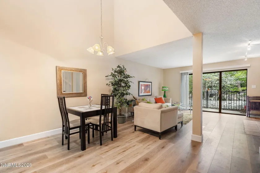 3106 Eastshore, Reno, Nevada 89509, 2 Bedrooms Bedrooms, ,2 BathroomsBathrooms,Residential,Residential,Eastshore,260005208