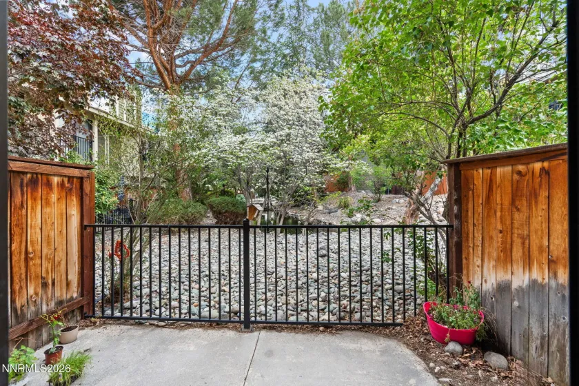 3106 Eastshore, Reno, Nevada 89509, 2 Bedrooms Bedrooms, ,2 BathroomsBathrooms,Residential,Residential,Eastshore,260005208