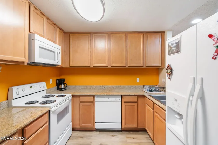 3106 Eastshore, Reno, Nevada 89509, 2 Bedrooms Bedrooms, ,2 BathroomsBathrooms,Residential,Residential,Eastshore,260005208