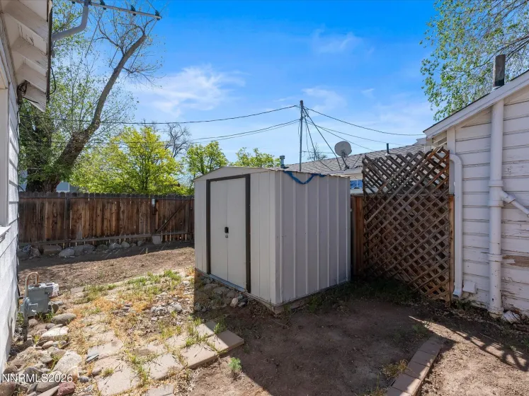 350 Claremont, Reno, Nevada 89502, 2 Bedrooms Bedrooms, ,1 BathroomBathrooms,Residential,Residential,Claremont,260005173