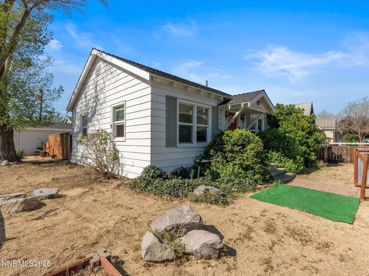 350 Claremont, Reno, Nevada 89502, 2 Bedrooms Bedrooms, ,1 BathroomBathrooms,Residential,Residential,Claremont,260005173