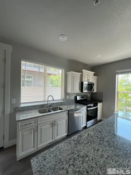 760 Bluffs, Reno, Nevada 89523, 2 Bedrooms Bedrooms, ,3 BathroomsBathrooms,Residential Lease,Manufactured,Bluffs,260005216