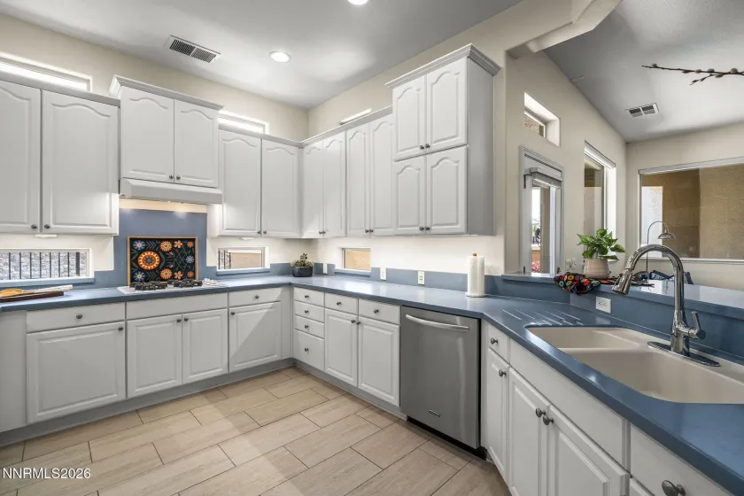 9900 Wilbur May, Reno, Nevada 89521, 2 Bedrooms Bedrooms, ,2 BathroomsBathrooms,Residential,Residential,Wilbur May,260005219