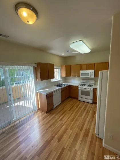 315 Dawson Jacob, Reno, Nevada 89503, 2 Bedrooms Bedrooms, ,3 BathroomsBathrooms,Residential Lease,Manufactured,Dawson Jacob,260005221