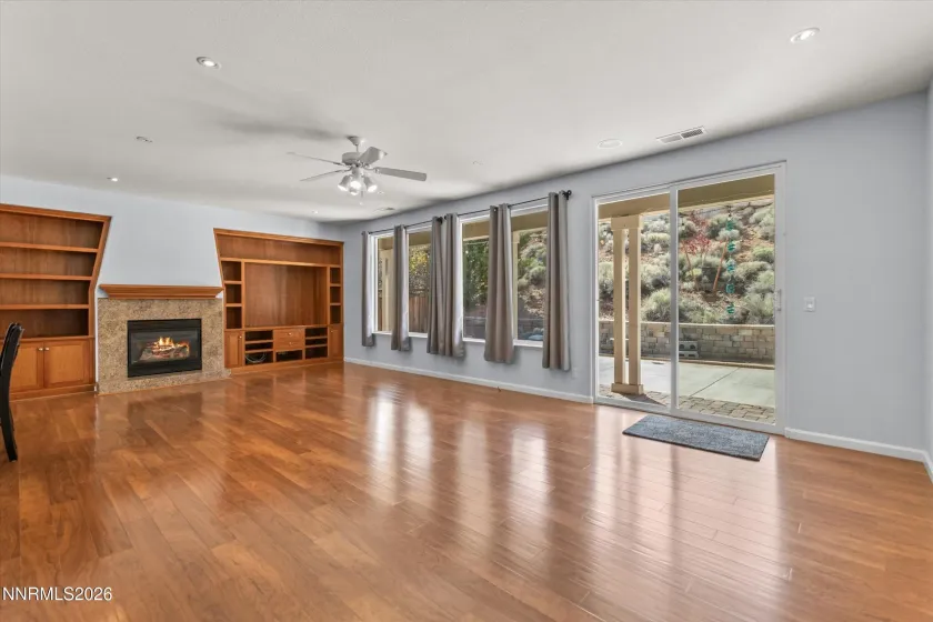 3217 Ten Mile, Sparks, Nevada 89436, 4 Bedrooms Bedrooms, ,3 BathroomsBathrooms,Residential,Residential,Ten Mile,260005223