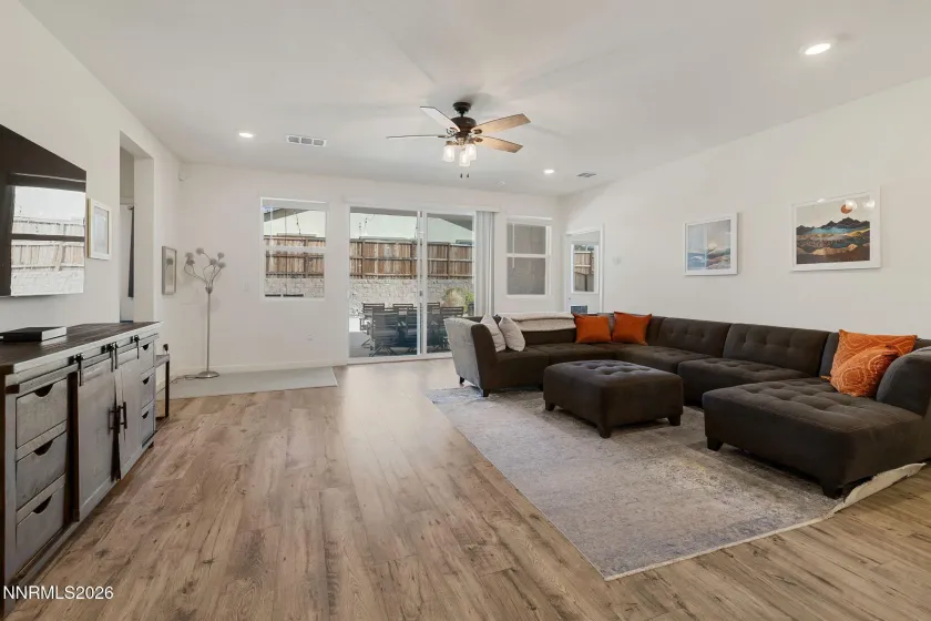 8391 Castletroy, Verdi, Nevada 89523, 4 Bedrooms Bedrooms, ,3 BathroomsBathrooms,Residential,Residential,Castletroy,260005222