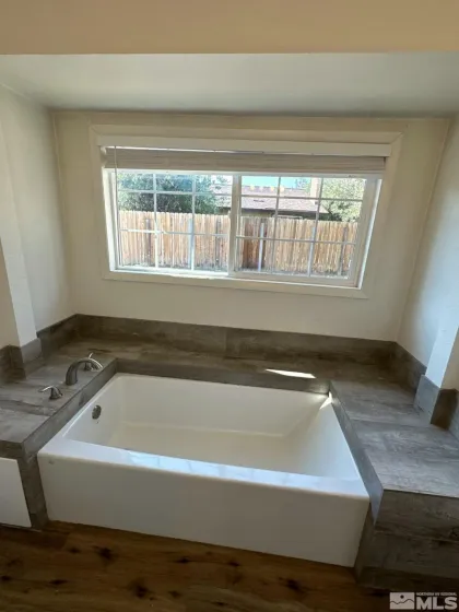 767 Van Meter, Sparks, Nevada 89434, 4 Bedrooms Bedrooms, ,3 BathroomsBathrooms,Residential Lease,Manufactured,Van Meter,260005225