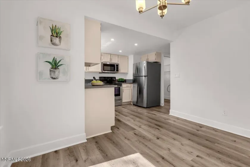 2750 Pajaro, Reno, Nevada 89502, 2 Bedrooms Bedrooms, ,3 BathroomsBathrooms,Residential,Residential,Pajaro,260005226