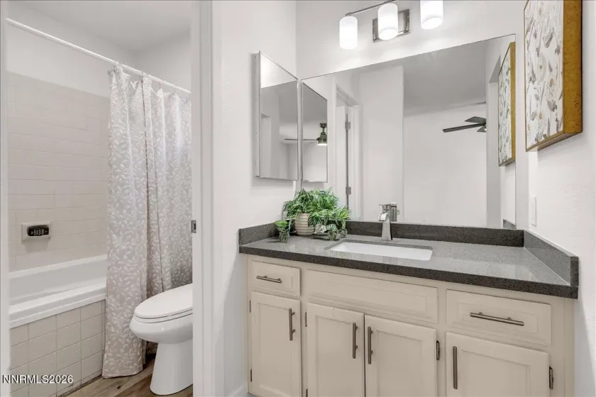 2750 Pajaro, Reno, Nevada 89502, 2 Bedrooms Bedrooms, ,3 BathroomsBathrooms,Residential,Residential,Pajaro,260005226