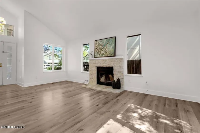 2750 Pajaro, Reno, Nevada 89502, 2 Bedrooms Bedrooms, ,3 BathroomsBathrooms,Residential,Residential,Pajaro,260005226