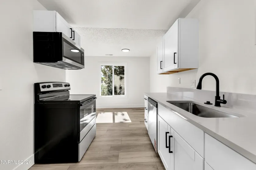 4600 Neil, Reno, Nevada 89502, 2 Bedrooms Bedrooms, ,1 BathroomBathrooms,Residential,Residential,Neil,260005232