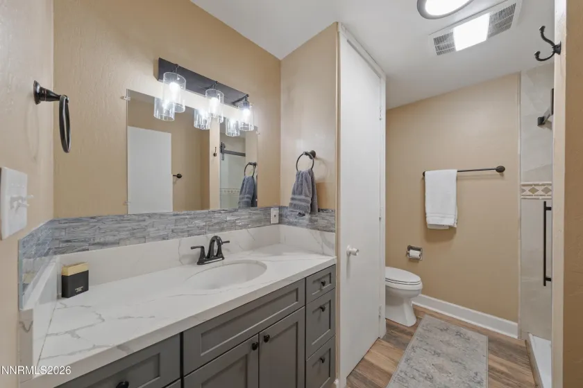 BEDROOM 1-MAIN LEVEL