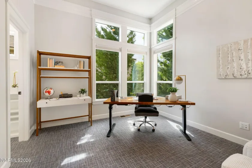 2385 Manzanita, Reno, Nevada 89509, 5 Bedrooms Bedrooms, ,4 BathroomsBathrooms,Residential,Residential,Manzanita,260005236