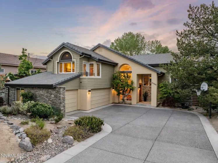 2385 Manzanita, Reno, Nevada 89509, 5 Bedrooms Bedrooms, ,4 BathroomsBathrooms,Residential,Residential,Manzanita,260005236