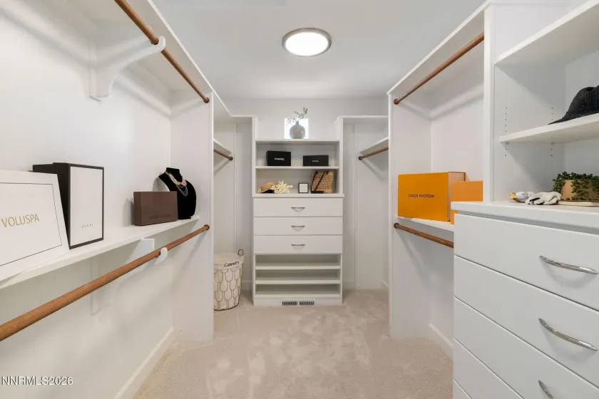 2385 Manzanita, Reno, Nevada 89509, 5 Bedrooms Bedrooms, ,4 BathroomsBathrooms,Residential,Residential,Manzanita,260005236