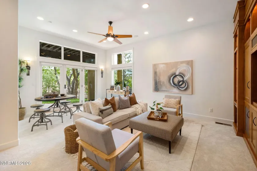 2385 Manzanita, Reno, Nevada 89509, 5 Bedrooms Bedrooms, ,4 BathroomsBathrooms,Residential,Residential,Manzanita,260005236