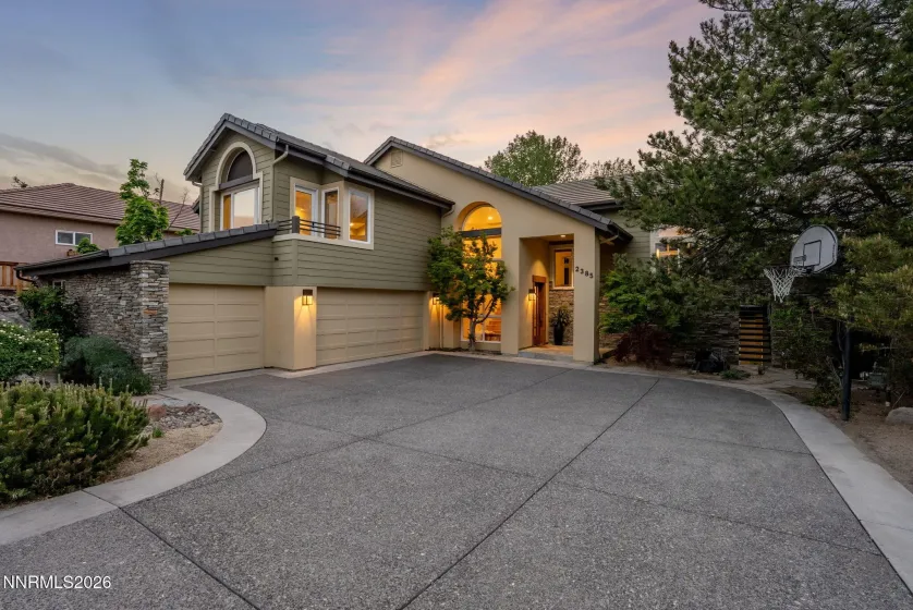 2385 Manzanita, Reno, Nevada 89509, 5 Bedrooms Bedrooms, ,4 BathroomsBathrooms,Residential,Residential,Manzanita,260005236