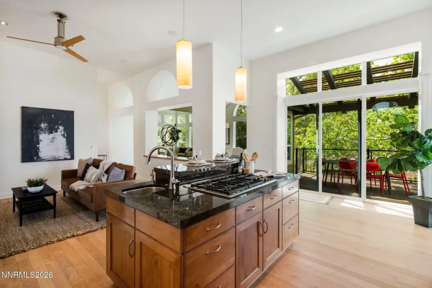 2385 Manzanita, Reno, Nevada 89509, 5 Bedrooms Bedrooms, ,4 BathroomsBathrooms,Residential,Residential,Manzanita,260005236